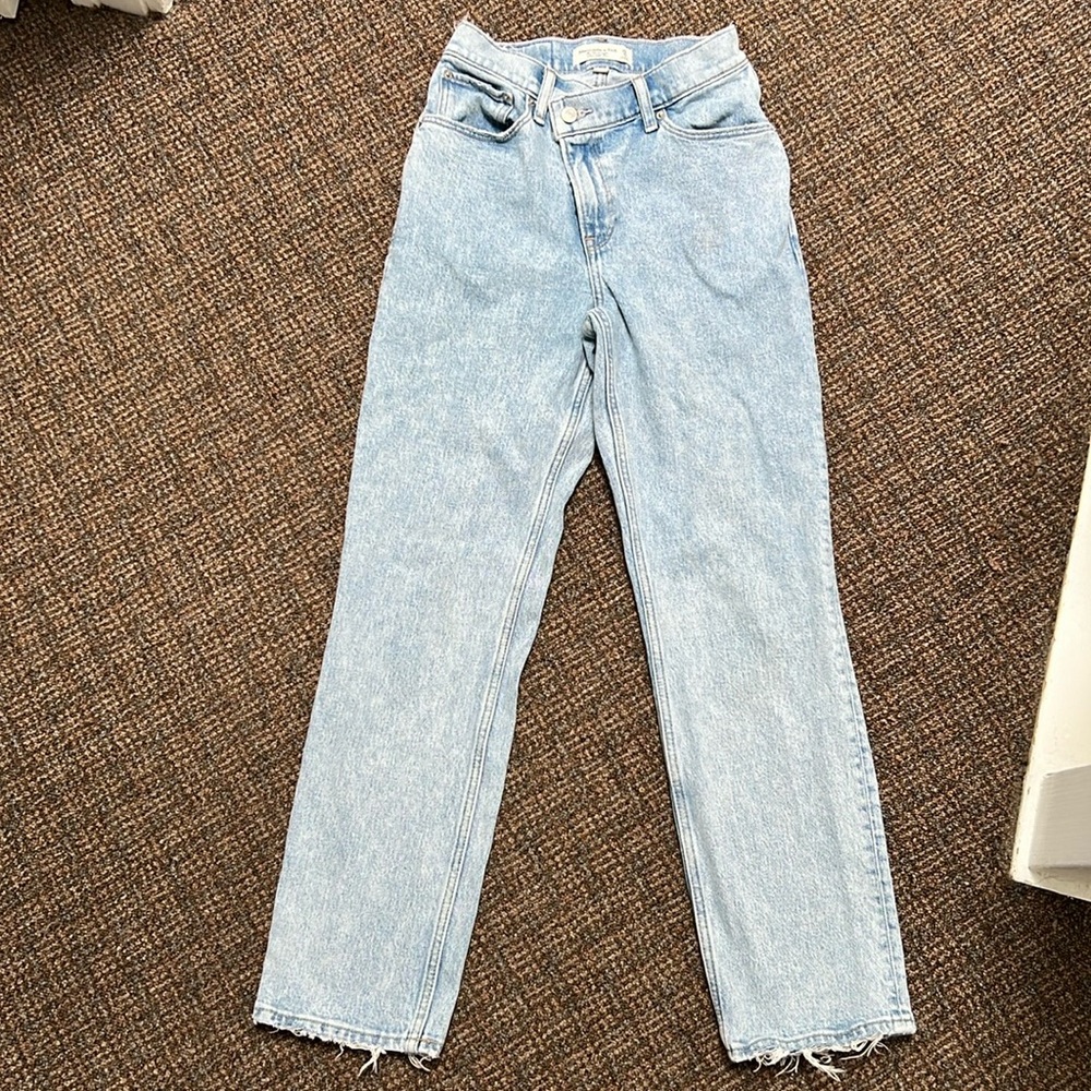 A&F 90s Straight